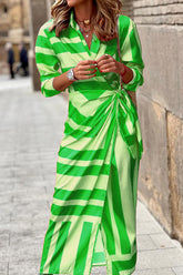 Gestreiftes, geknotetes Hemdkragen-Midi-Wickelkleid